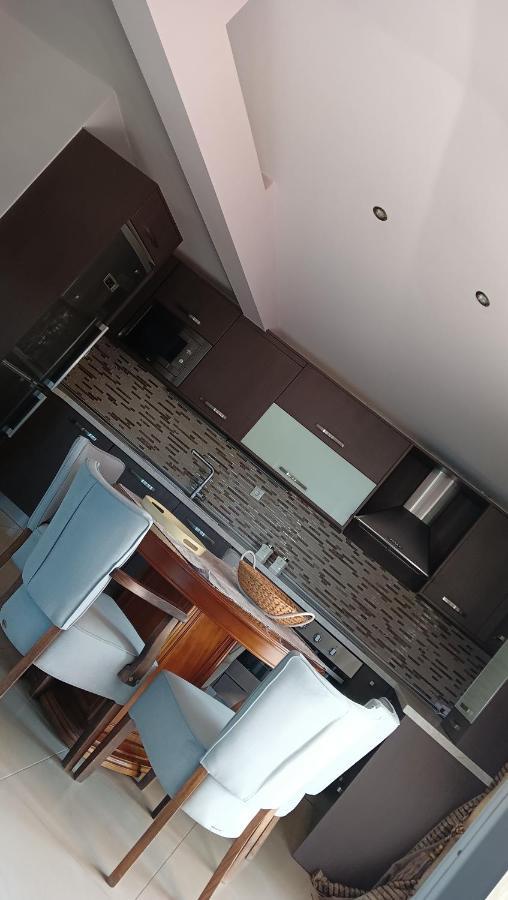 Revi'S Apartments 네오스마르마라스 외부 사진