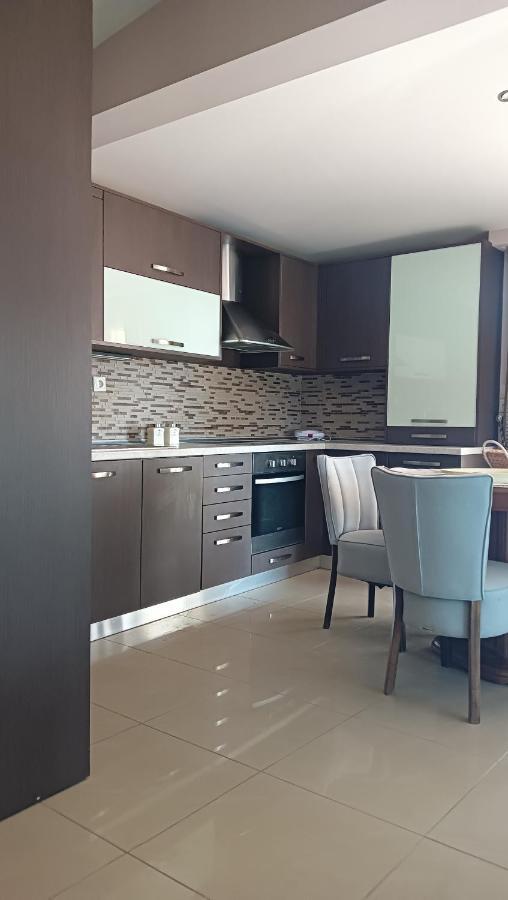 Revi'S Apartments 네오스마르마라스 외부 사진